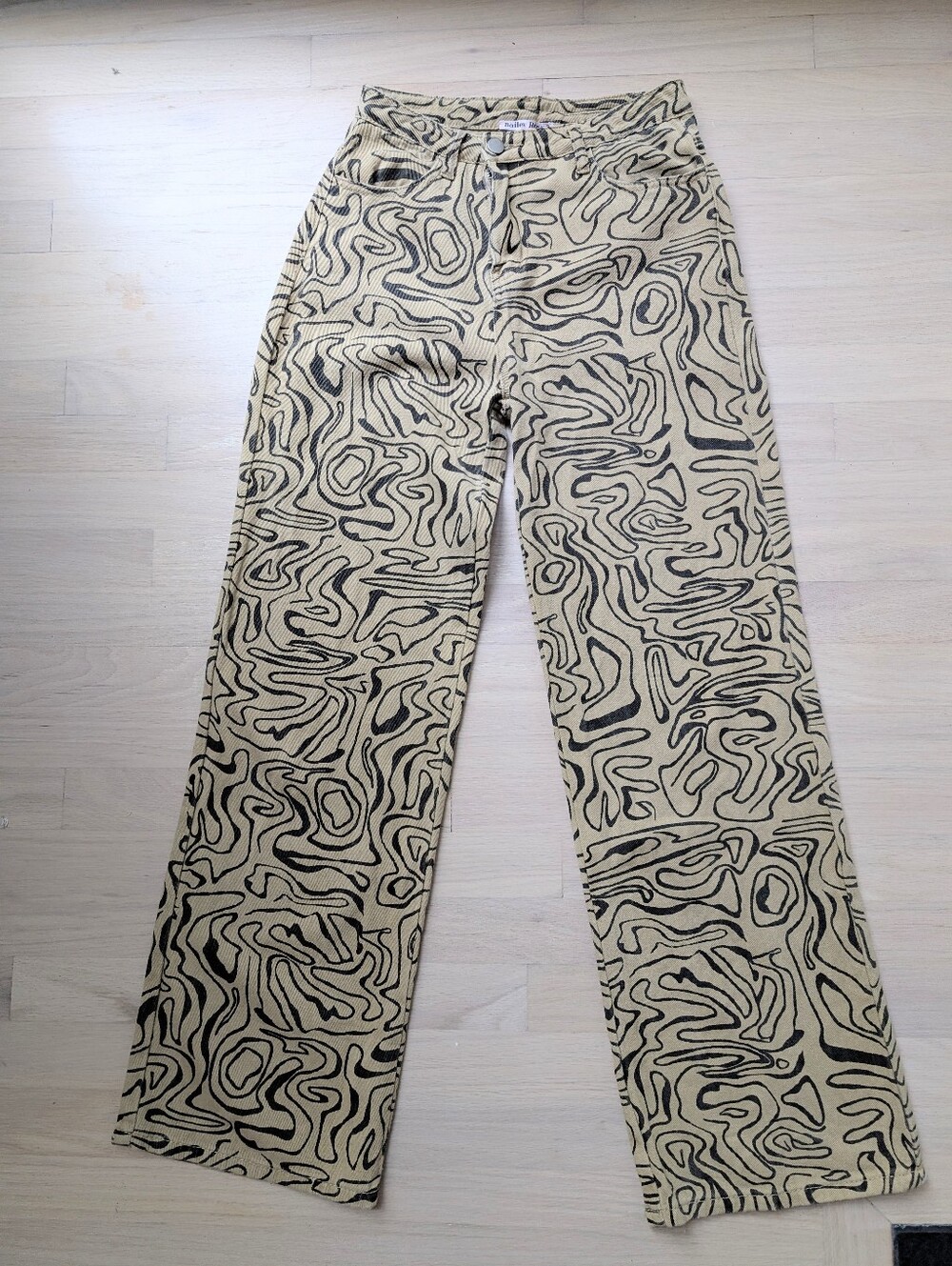 Bailey Rose Women's Wide Leg Khaki And Black Swirl Patterned Jeans